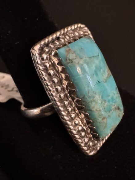 Beautiful turquoise and sterling silver rectangular ring