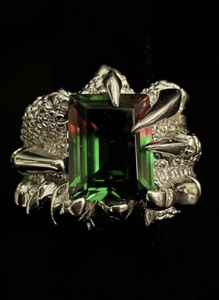 Stunning Helenite and sterling silver claw ring